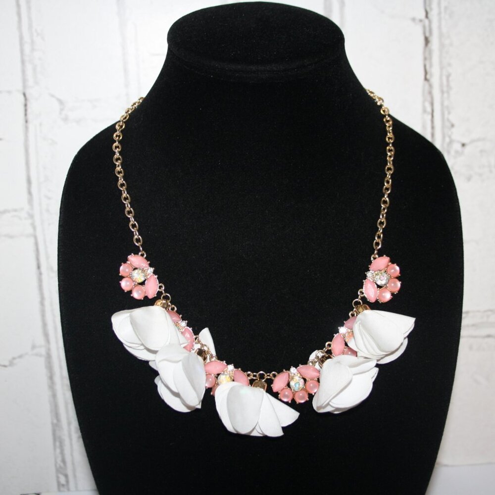 🌸💖 Gold + Pink Flower Rhinestone Necklace · NY&C · 18–21" 💖🌸